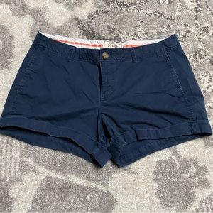 Old Navy Favorite Khakis Perfect 3 1/2” Short Navy Blue